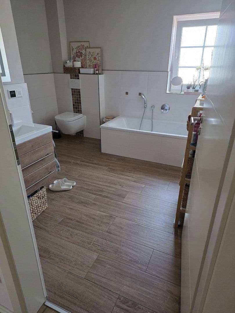 Predaj domu 127 m², pozemok 315 m², Hohenhameln, Dolné Sasko Predaj domu 127 m², pozemok 315 m², Hohenhameln, Dolné Sasko