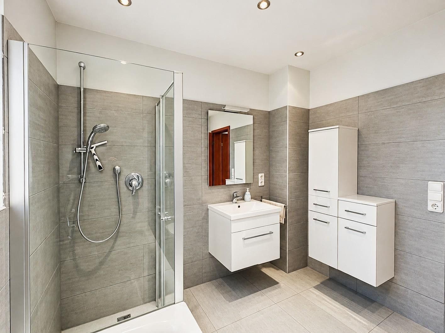 Predaj domu 171 m², pozemok 640 m², Dietzenbach, Hesensko Predaj domu 171 m², pozemok 640 m², Dietzenbach, Hesensko
