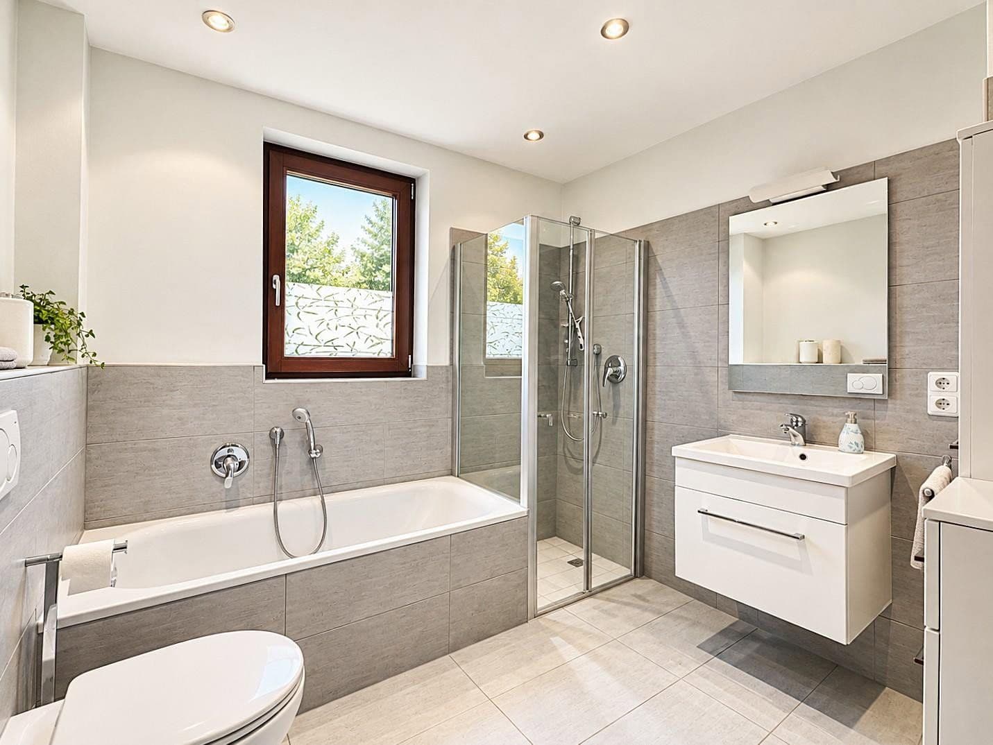 Predaj domu 171 m², pozemok 640 m², Dietzenbach, Hesensko Predaj domu 171 m², pozemok 640 m², Dietzenbach, Hesensko