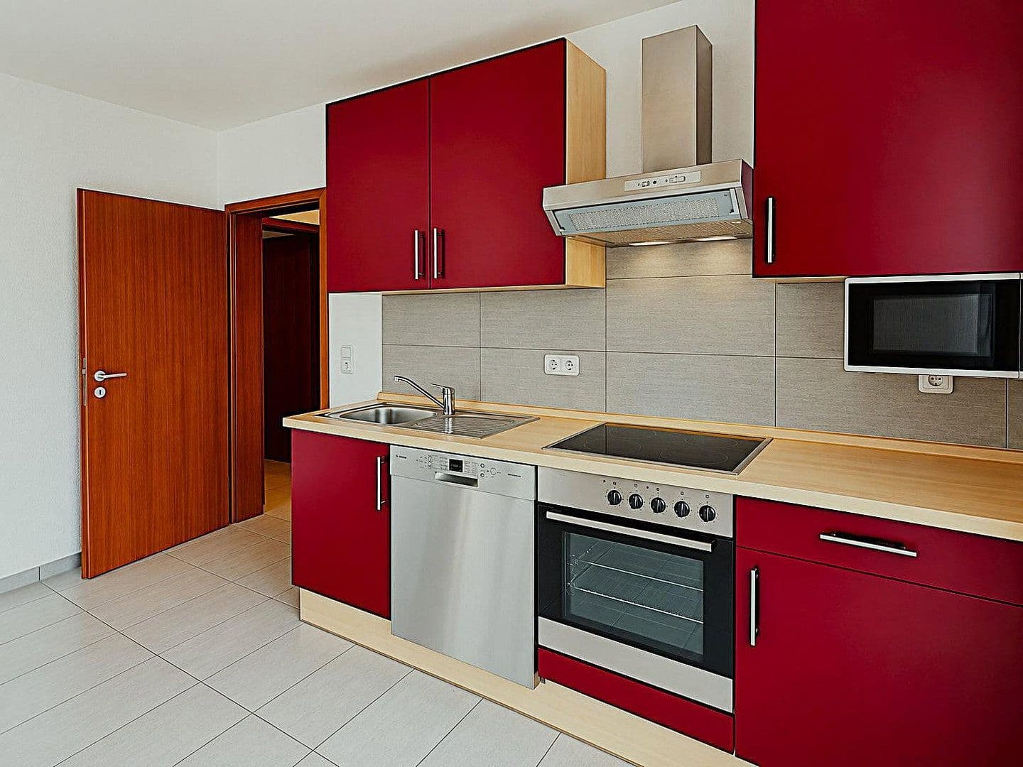Predaj domu 171 m², pozemok 640 m², Dietzenbach, Hesensko Predaj domu 171 m², pozemok 640 m², Dietzenbach, Hesensko