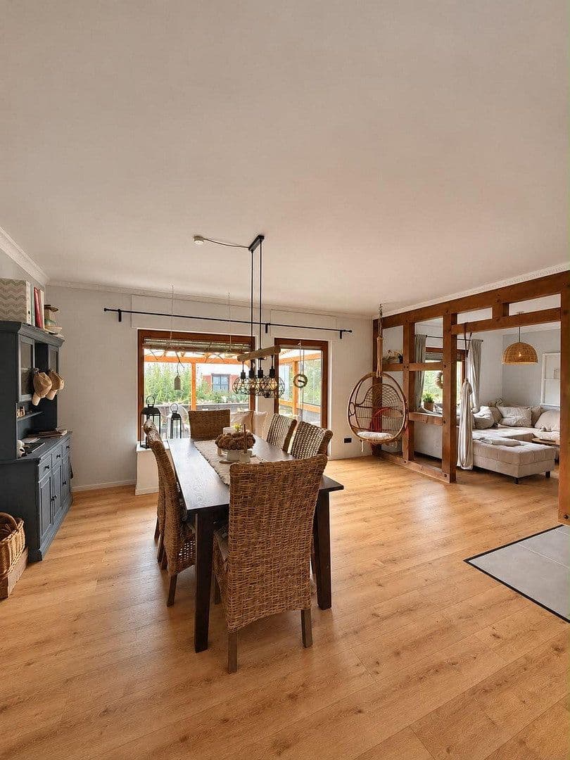 Predaj domu 116 m², pozemok 976 m², Wermsdorf, Sasko Predaj domu 116 m², pozemok 976 m², Wermsdorf, Sasko