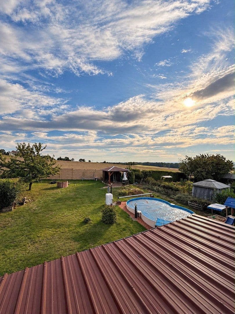Predaj domu 116 m², pozemok 976 m², Wermsdorf, Sasko Predaj domu 116 m², pozemok 976 m², Wermsdorf, Sasko