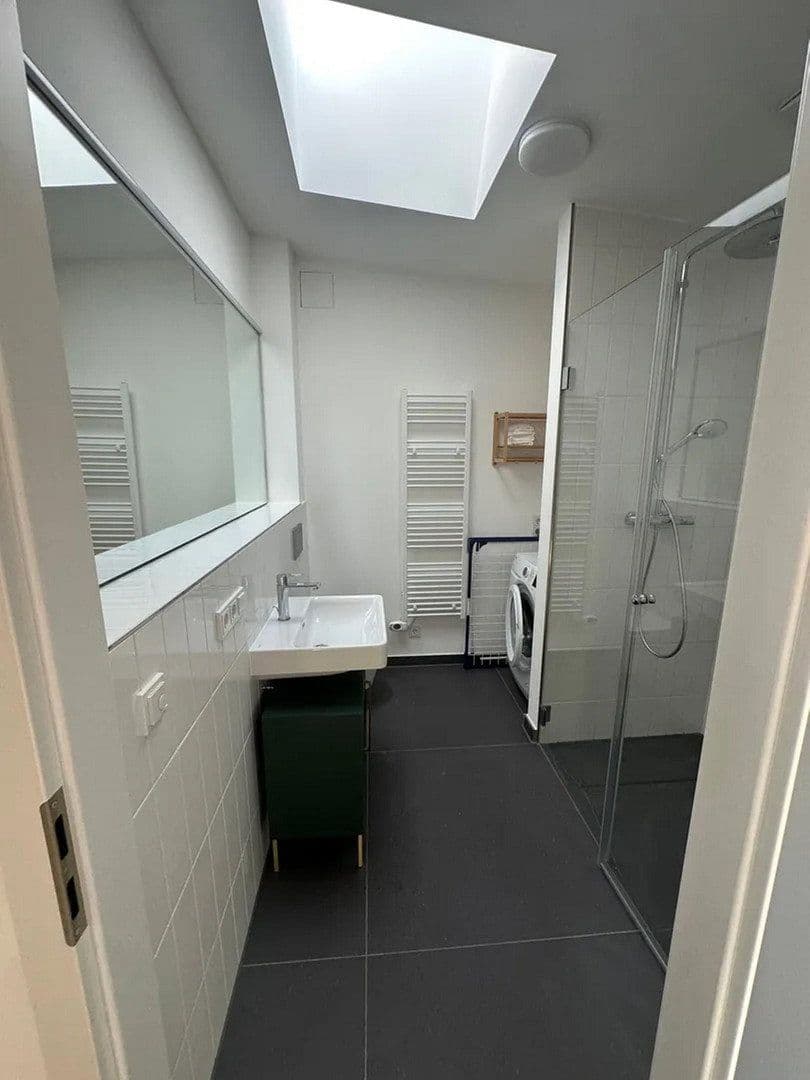 Prenájom bytu 2-izbový 31 m², Mainz, Porýnie-Falcko Prenájom bytu 2-izbový 31 m², Mainz, Porýnie-Falcko
