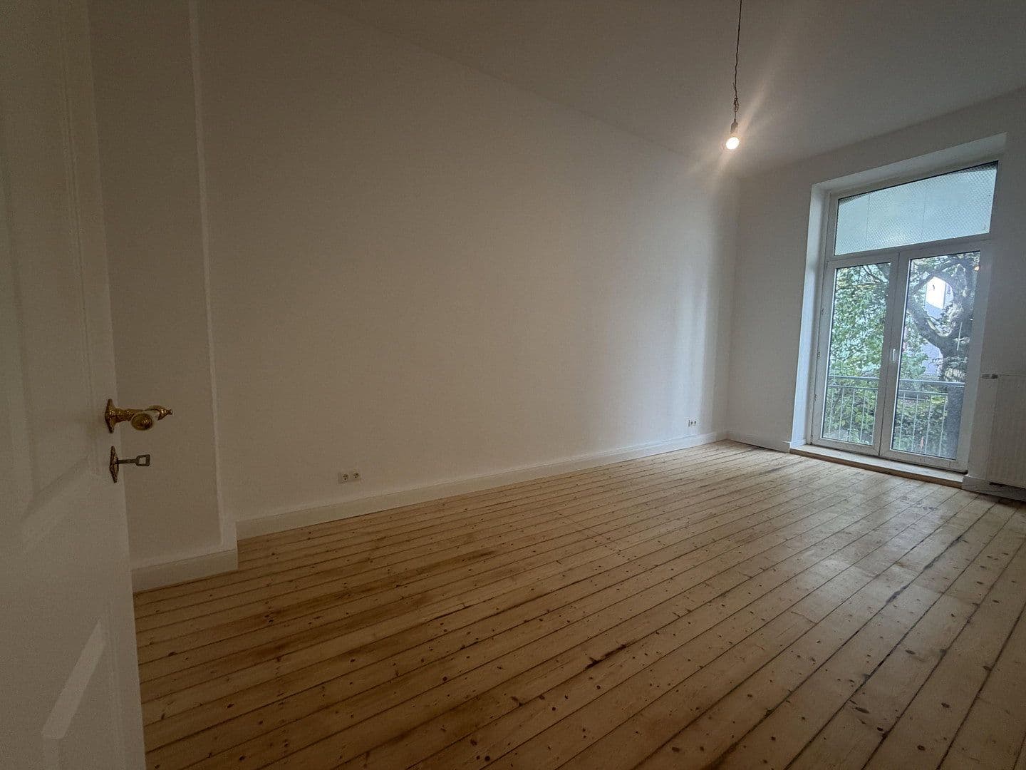 Prenájom bytu 3-izbový 75 m², Bergerstraße 111, Frankfurt am Main, Hesensko Prenájom bytu 3-izbový 75 m², Bergerstraße 111, Frankfurt am Main, Hesensko