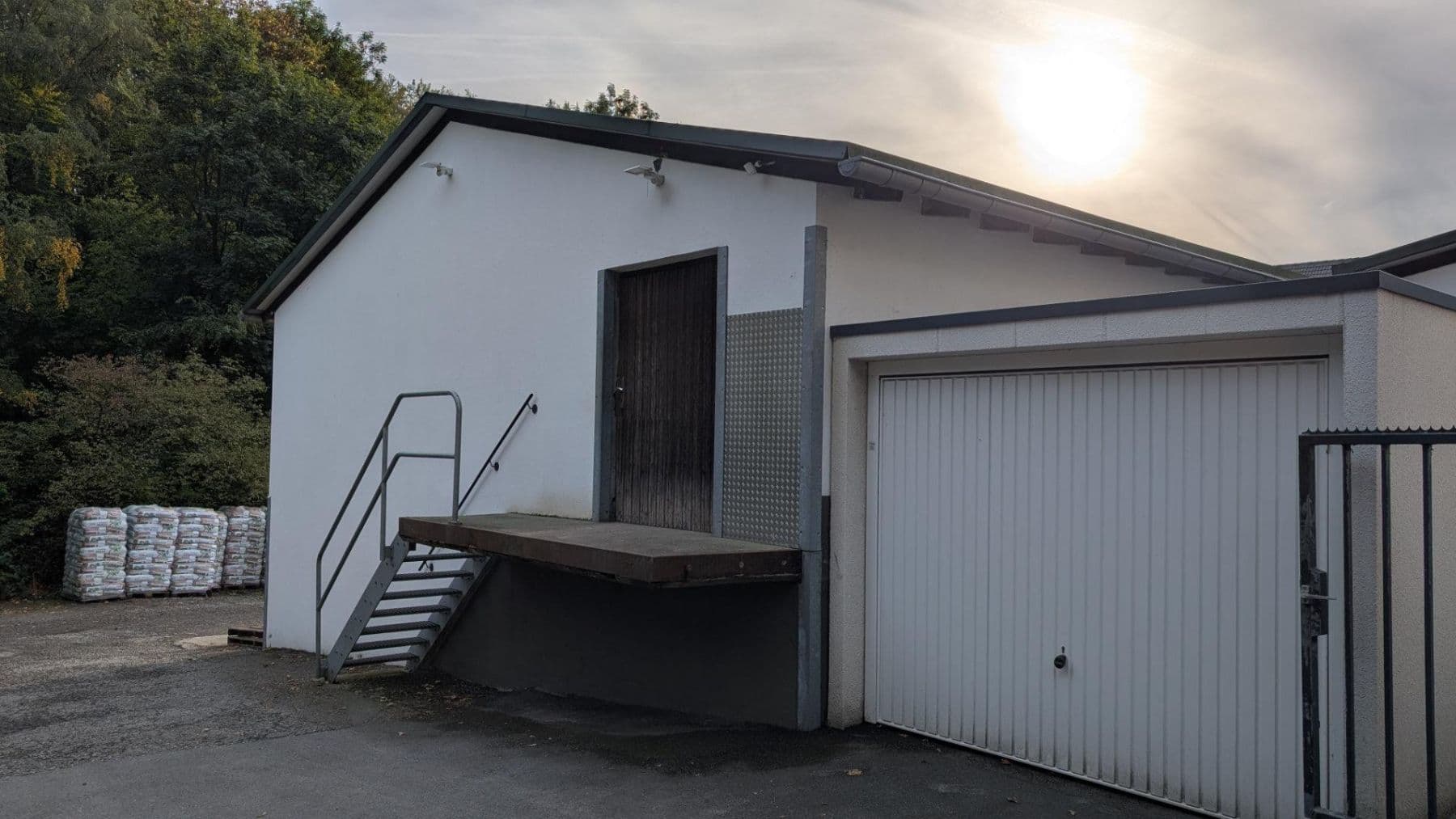 Prenájom nebytového priestoru 450 m², Untergrünerstraße 182, Iserlohn, Severné Porýnie - Westfálsko Prenájom nebytového priestoru 450 m², Untergrünerstraße 182, Iserlohn, Severné Porýnie - Westfálsko