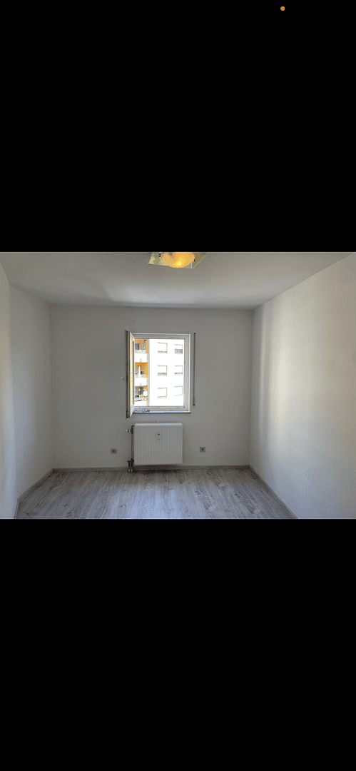 Prenájom bytu 3-izbový 86 m², Frankenthal, Porýnie-Falcko Prenájom bytu 3-izbový 86 m², Frankenthal, Porýnie-Falcko