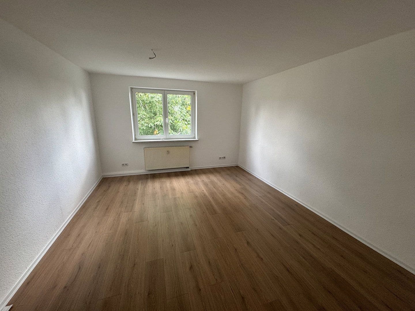 Prenájom bytu 2-izbový 50 m², Straße des Aufbaus 4, Borna, Sasko Prenájom bytu 2-izbový 50 m², Straße des Aufbaus 4, Borna, Sasko