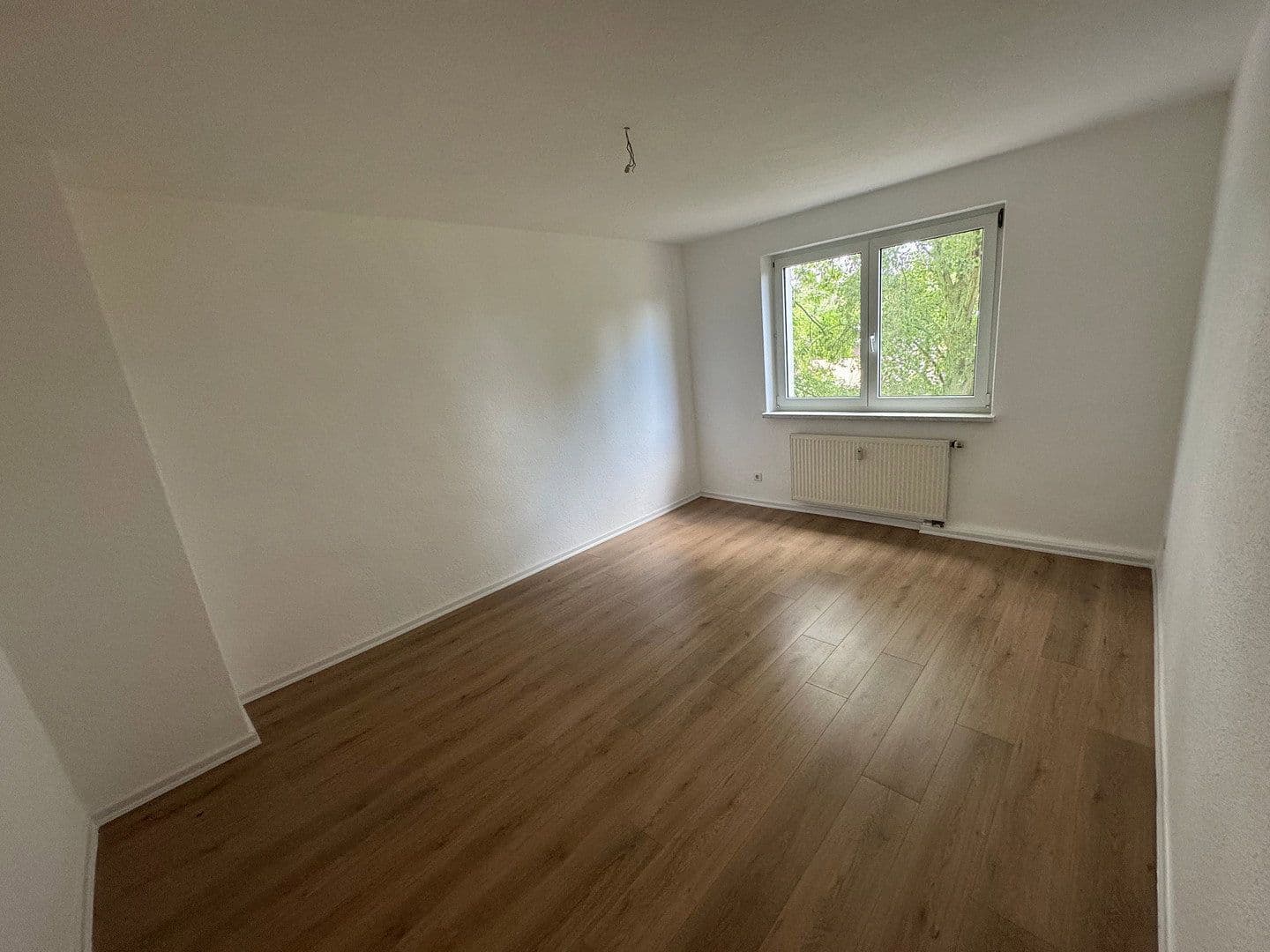 Prenájom bytu 2-izbový 50 m², Straße des Aufbaus 4, Borna, Sasko Prenájom bytu 2-izbový 50 m², Straße des Aufbaus 4, Borna, Sasko