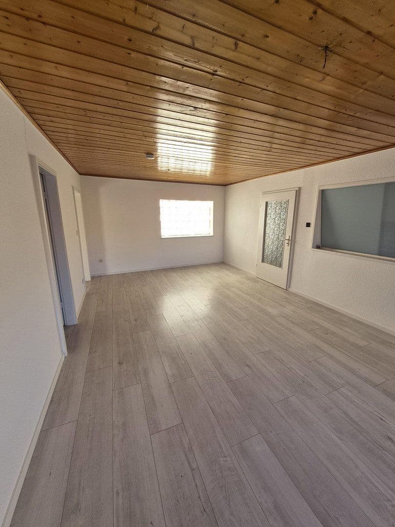 Prenájom bytu 3-izbový 63 m², Hauptstraße 8, Eppertshausen, Hesensko Prenájom bytu 3-izbový 63 m², Hauptstraße 8, Eppertshausen, Hesensko