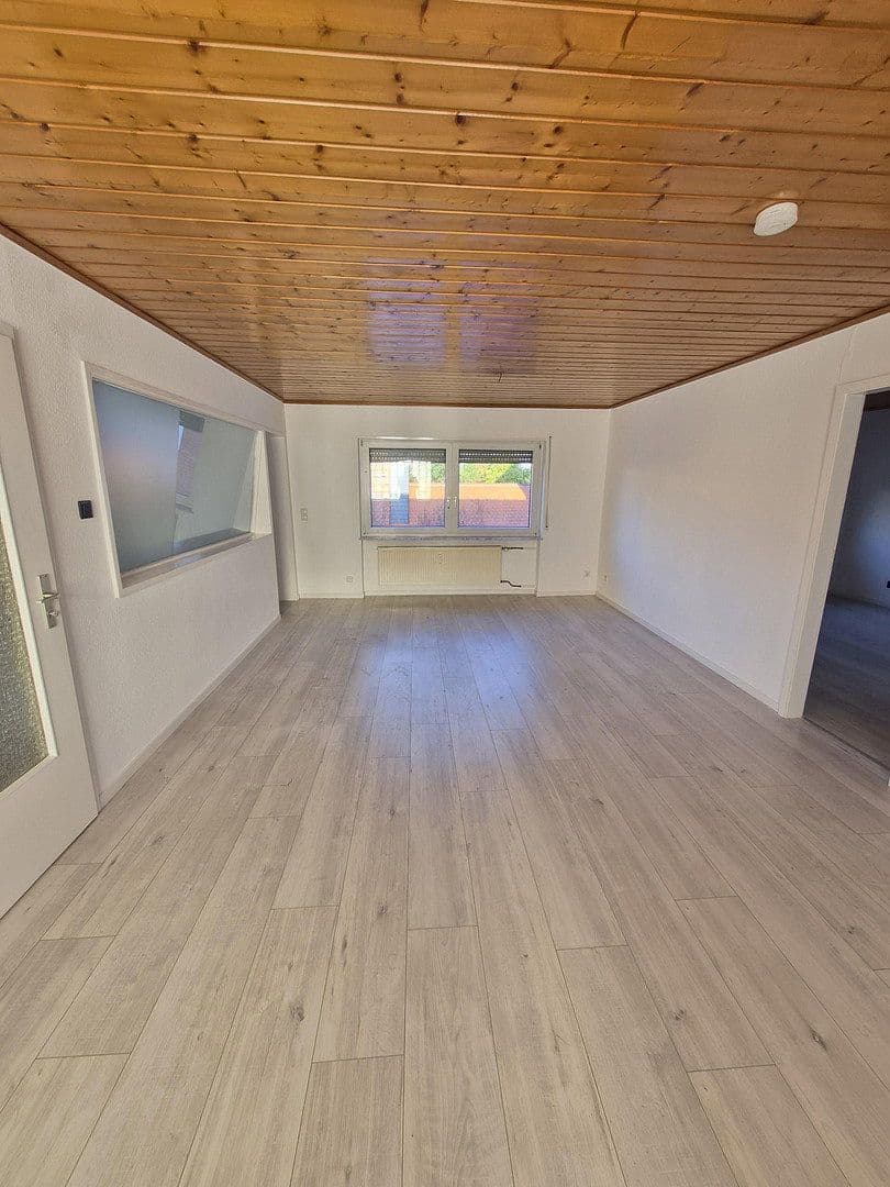 Prenájom bytu 3-izbový 63 m², Hauptstraße 8, Eppertshausen, Hesensko Prenájom bytu 3-izbový 63 m², Hauptstraße 8, Eppertshausen, Hesensko