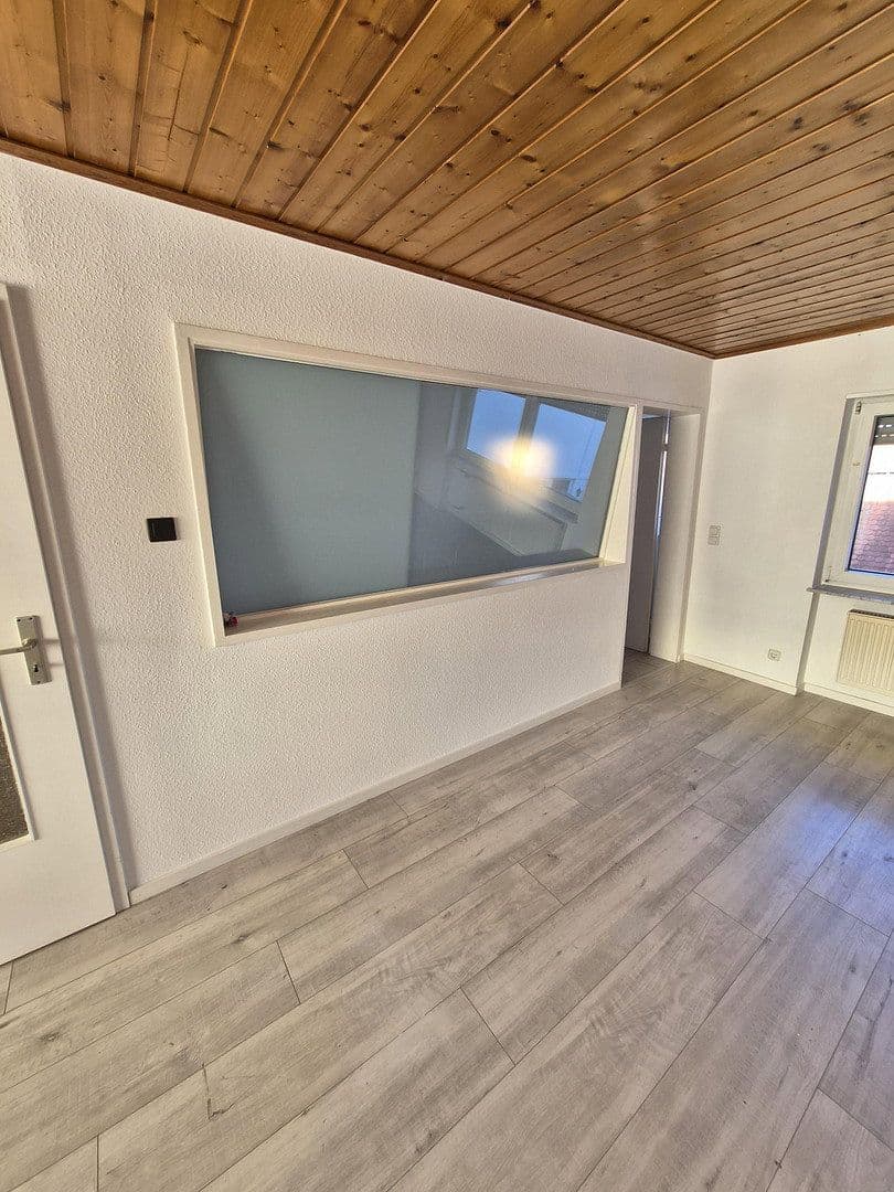 Prenájom bytu 3-izbový 63 m², Hauptstraße 8, Eppertshausen, Hesensko Prenájom bytu 3-izbový 63 m², Hauptstraße 8, Eppertshausen, Hesensko