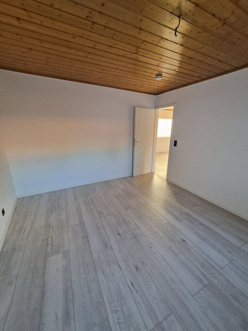 Prenájom bytu 3-izbový 63 m², Hauptstraße 8, Eppertshausen, Hesensko Prenájom bytu 3-izbový 63 m², Hauptstraße 8, Eppertshausen, Hesensko