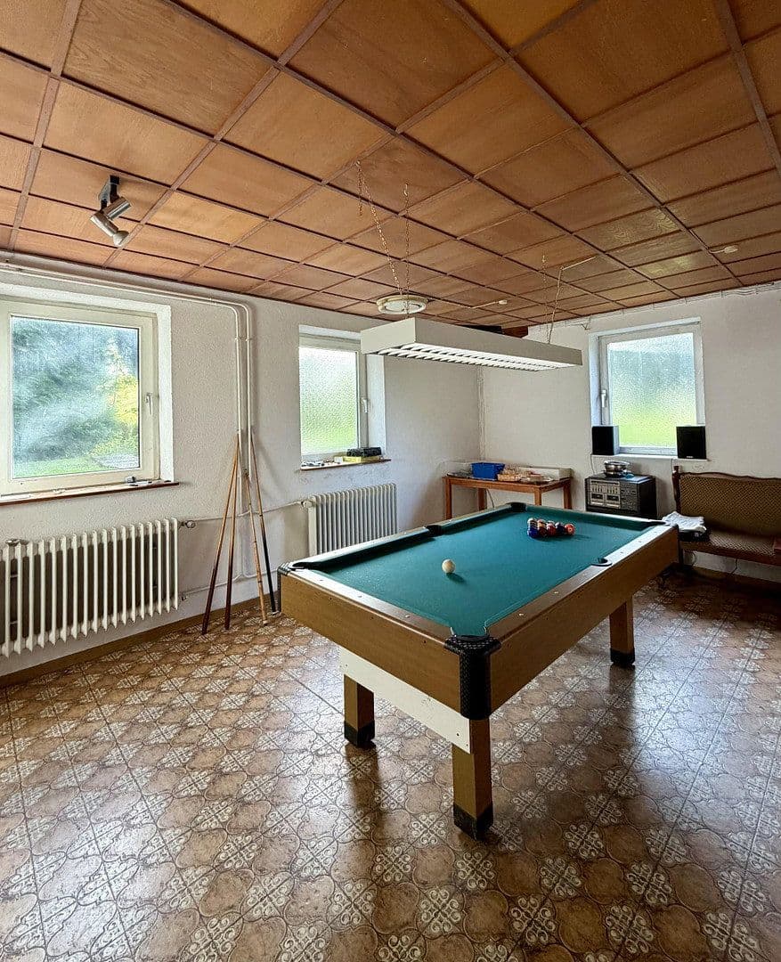 Predaj domu 196 m², pozemok 1.478 m², Klingstraße 12, Freiensteinau, Hesensko Predaj domu 196 m², pozemok 1.478 m², Klingstraße 12, Freiensteinau, Hesensko