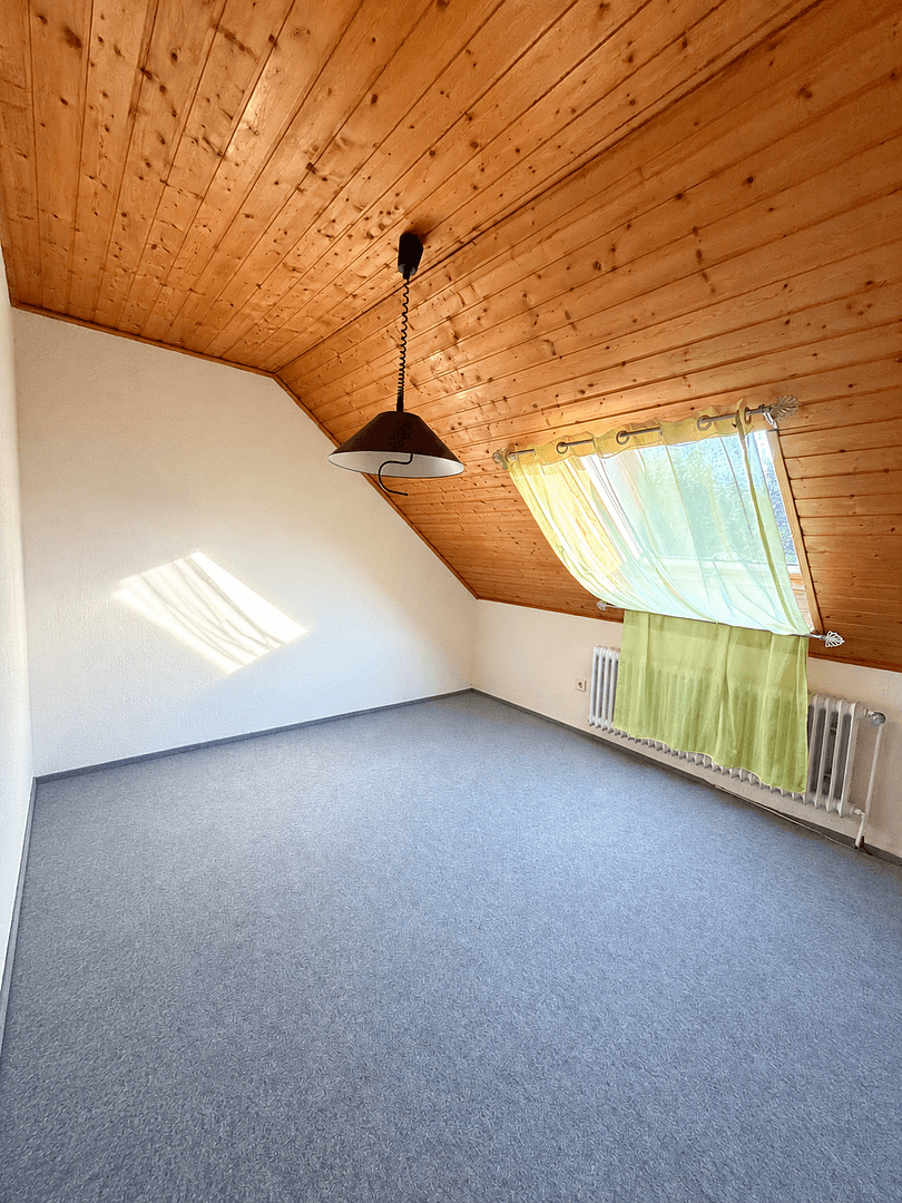 Predaj domu 196 m², pozemok 1.478 m², Klingstraße 12, Freiensteinau, Hesensko Predaj domu 196 m², pozemok 1.478 m², Klingstraße 12, Freiensteinau, Hesensko