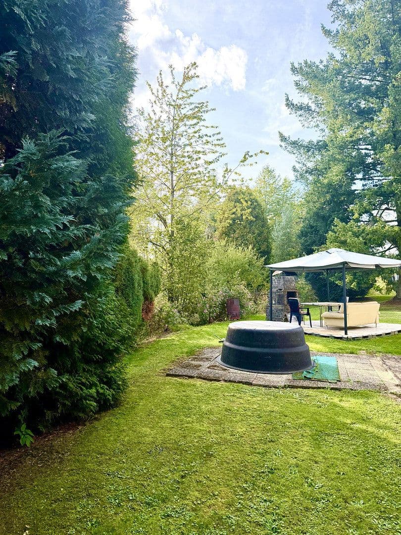 Predaj domu 196 m², pozemok 1.478 m², Klingstraße 12, Freiensteinau, Hesensko Predaj domu 196 m², pozemok 1.478 m², Klingstraße 12, Freiensteinau, Hesensko