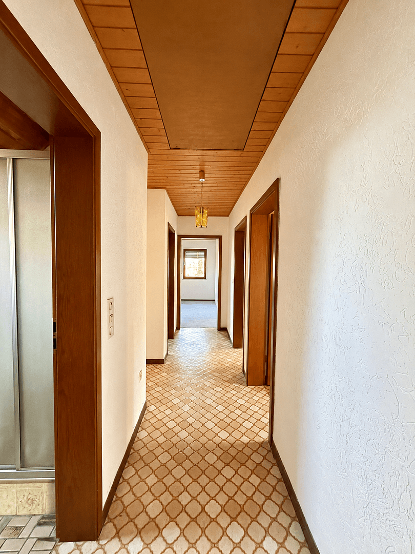 Predaj domu 196 m², pozemok 1.478 m², Klingstraße 12, Freiensteinau, Hesensko Predaj domu 196 m², pozemok 1.478 m², Klingstraße 12, Freiensteinau, Hesensko