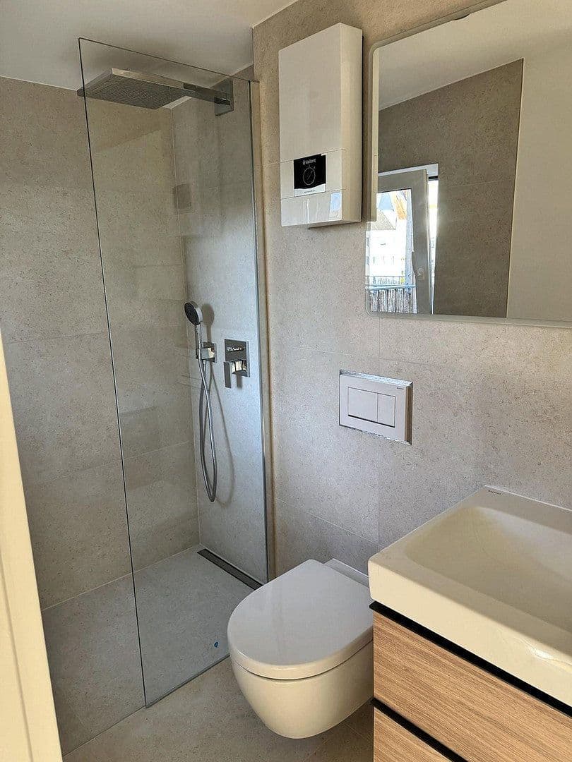 Prenájom bytu 2-izbový 45 m², Köln, Severné Porýnie - Westfálsko Prenájom bytu 2-izbový 45 m², Köln, Severné Porýnie - Westfálsko