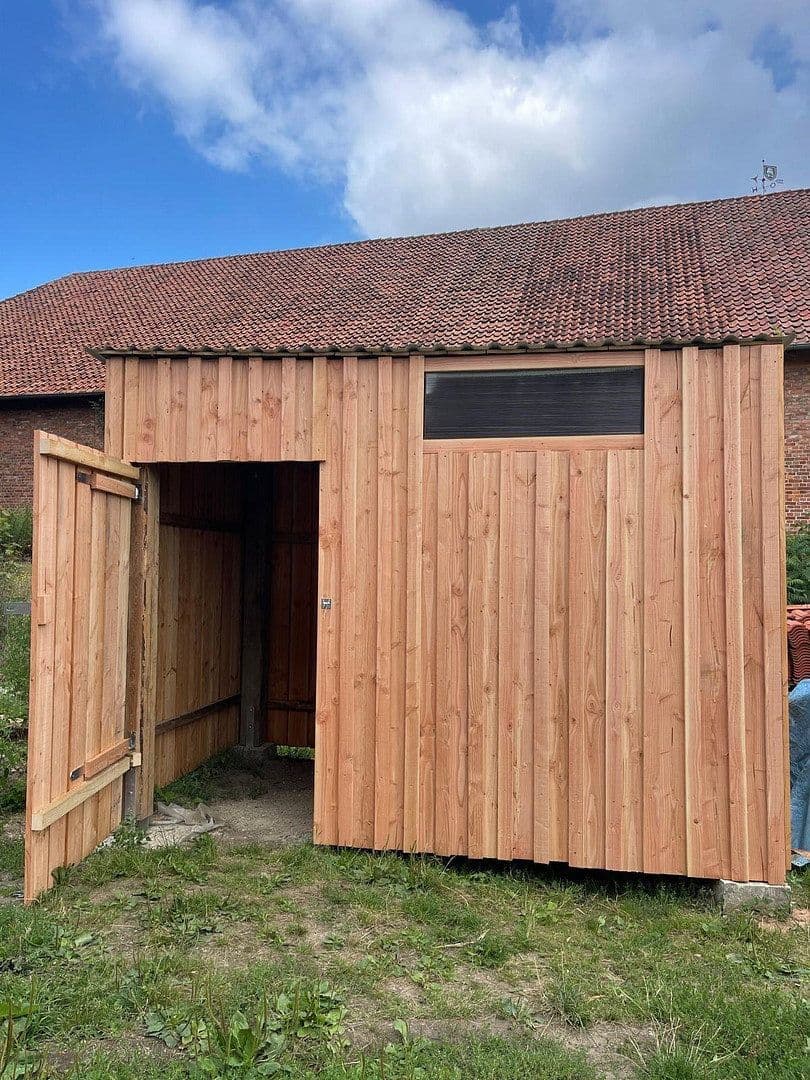 Prenájom bytu 5-izbový 155 m², Wennigsen (Deister), Dolné Sasko Prenájom bytu 5-izbový 155 m², Wennigsen (Deister), Dolné Sasko