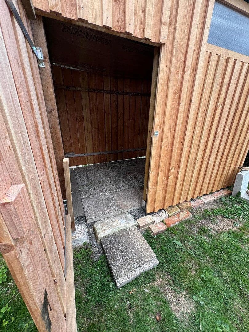 Prenájom bytu 5-izbový 155 m², Wennigsen (Deister), Dolné Sasko Prenájom bytu 5-izbový 155 m², Wennigsen (Deister), Dolné Sasko
