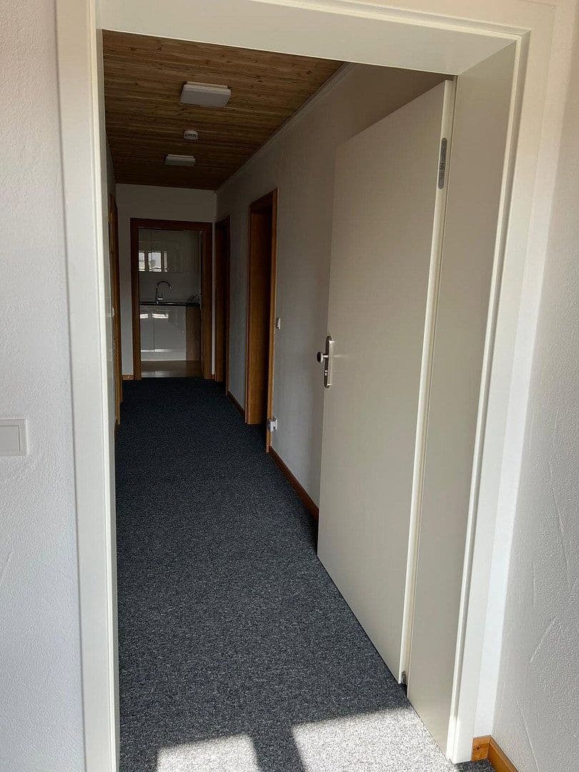 Prenájom bytu 3-izbový 80 m², Kinding, Bavorsko Prenájom bytu 3-izbový 80 m², Kinding, Bavorsko