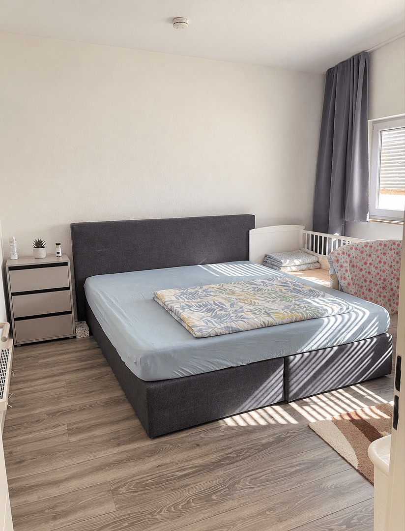 Prenájom bytu 5-izbový 122 m², Frühmessholzstr. 4, Neunkirchen a. Sand, Bavorsko Prenájom bytu 5-izbový 122 m², Frühmessholzstr. 4, Neunkirchen a. Sand, Bavorsko