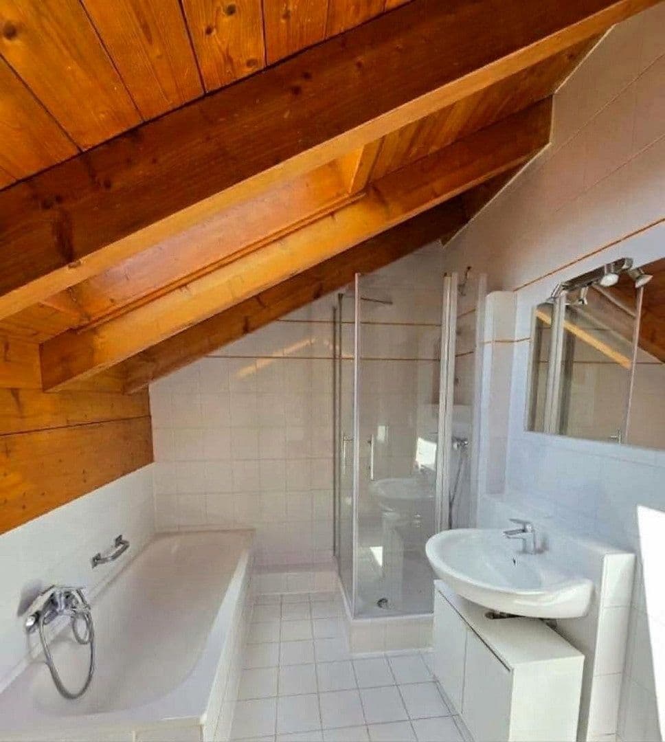 Predaj bytu 3-izbový 73 m², Aiblinger Straße 2, Bruckmühl, Bavorsko Predaj bytu 3-izbový 73 m², Aiblinger Straße 2, Bruckmühl, Bavorsko