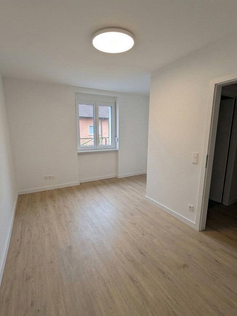 Prenájom bytu 3-izbový 92 m², Werderstraße 5, Heddesheim, Bádensko-Wurttembersko Prenájom bytu 3-izbový 92 m², Werderstraße 5, Heddesheim, Bádensko-Wurttembersko