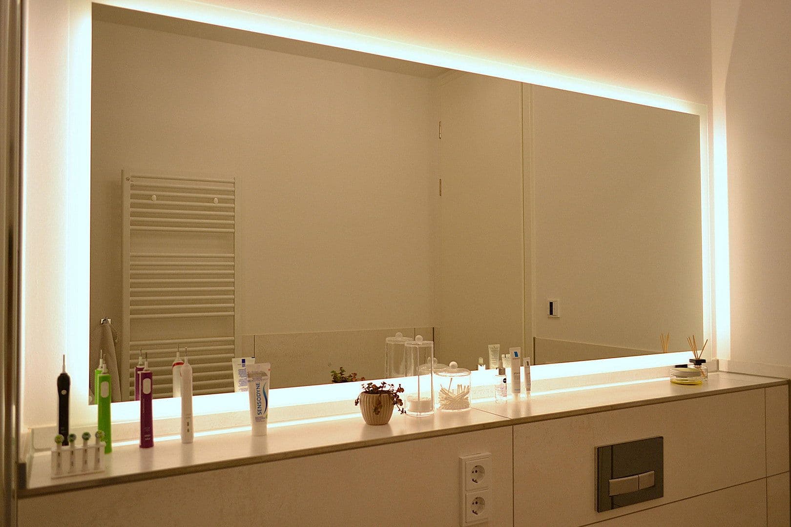 Prenájom bytu 3-izbový 87 m², Ella-Bergmann-Michel-Str. 1, Frankfurt, Hesensko Prenájom bytu 3-izbový 87 m², Ella-Bergmann-Michel-Str. 1, Frankfurt, Hesensko