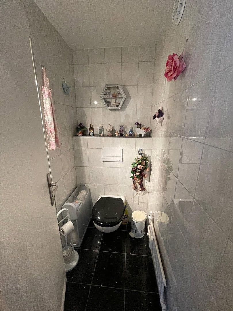 Predaj bytu 4-izbový 105 m², Wuppertal, Severné Porýnie - Westfálsko Predaj bytu 4-izbový 105 m², Wuppertal, Severné Porýnie - Westfálsko