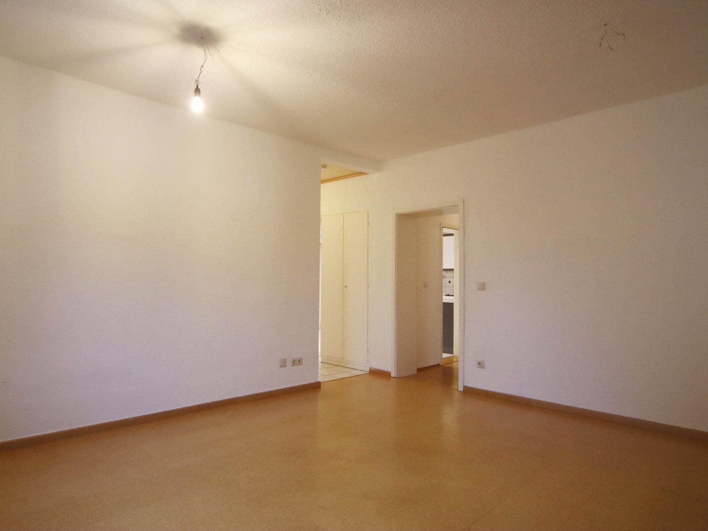 Prenájom bytu 7-izbový 132 m², Reichenbacher Straße 4, Schwabach, Bavorsko Prenájom bytu 7-izbový 132 m², Reichenbacher Straße 4, Schwabach, Bavorsko