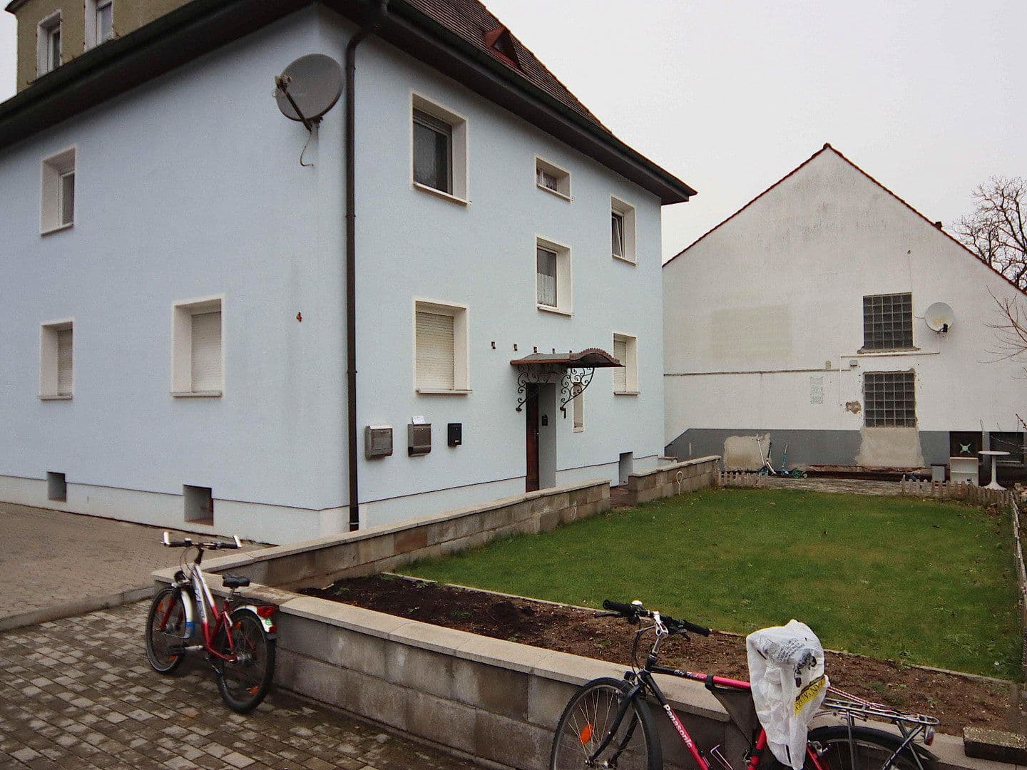 Prenájom bytu 7-izbový 132 m², Reichenbacher Straße 4, Schwabach, Bavorsko Prenájom bytu 7-izbový 132 m², Reichenbacher Straße 4, Schwabach, Bavorsko