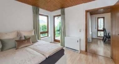 Predaj bytu 2-izbový 50 m², Hangweg 14, Bad Urach, Bádensko-Wurttembersko Predaj bytu 2-izbový 50 m², Hangweg 14, Bad Urach, Bádensko-Wurttembersko