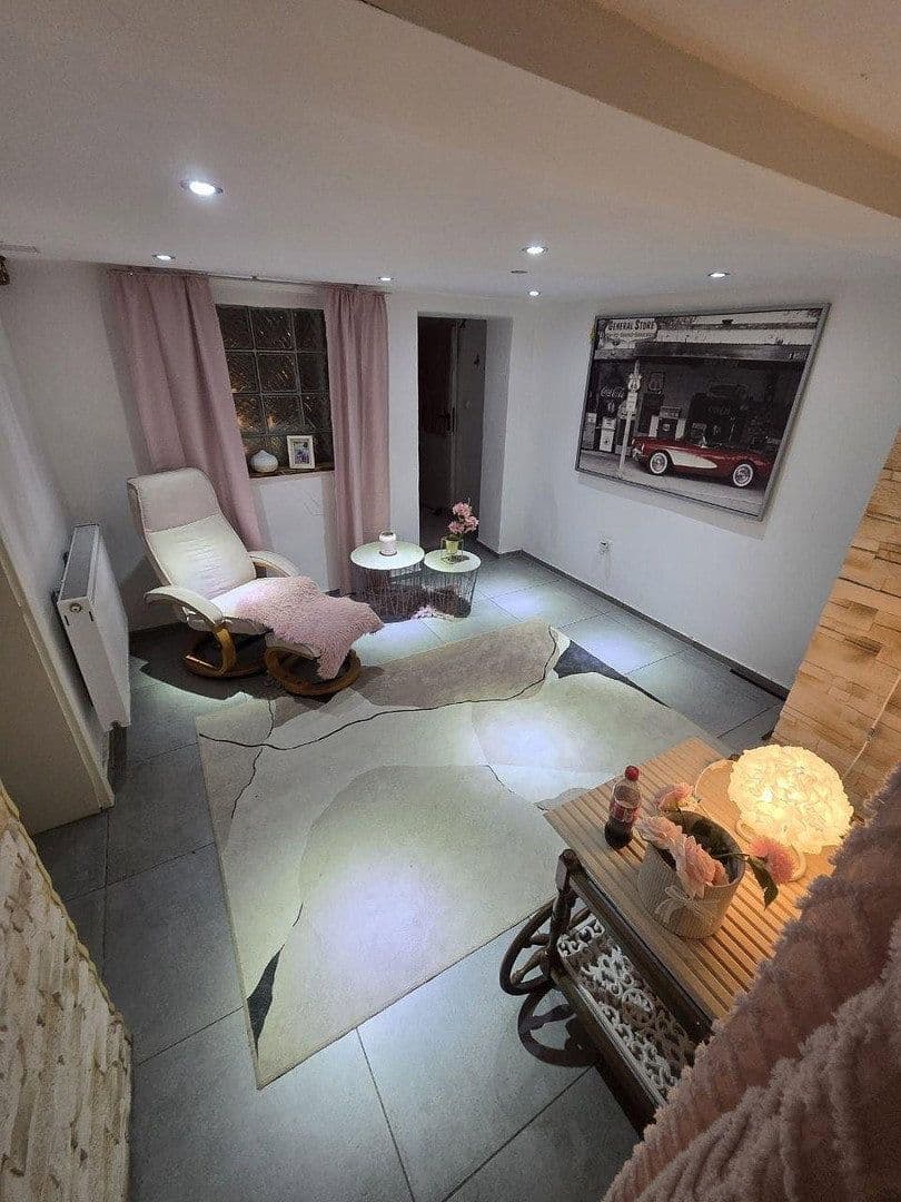 Predaj domu 359 m², pozemok 560 m², Ziegelstraße 14, Oberhausen, Oberhausen, Severné Porýnie - Westfálsko Predaj domu 359 m², pozemok 560 m², Ziegelstraße 14, Oberhausen, Oberhausen, Severné Porýnie - Westfálsko