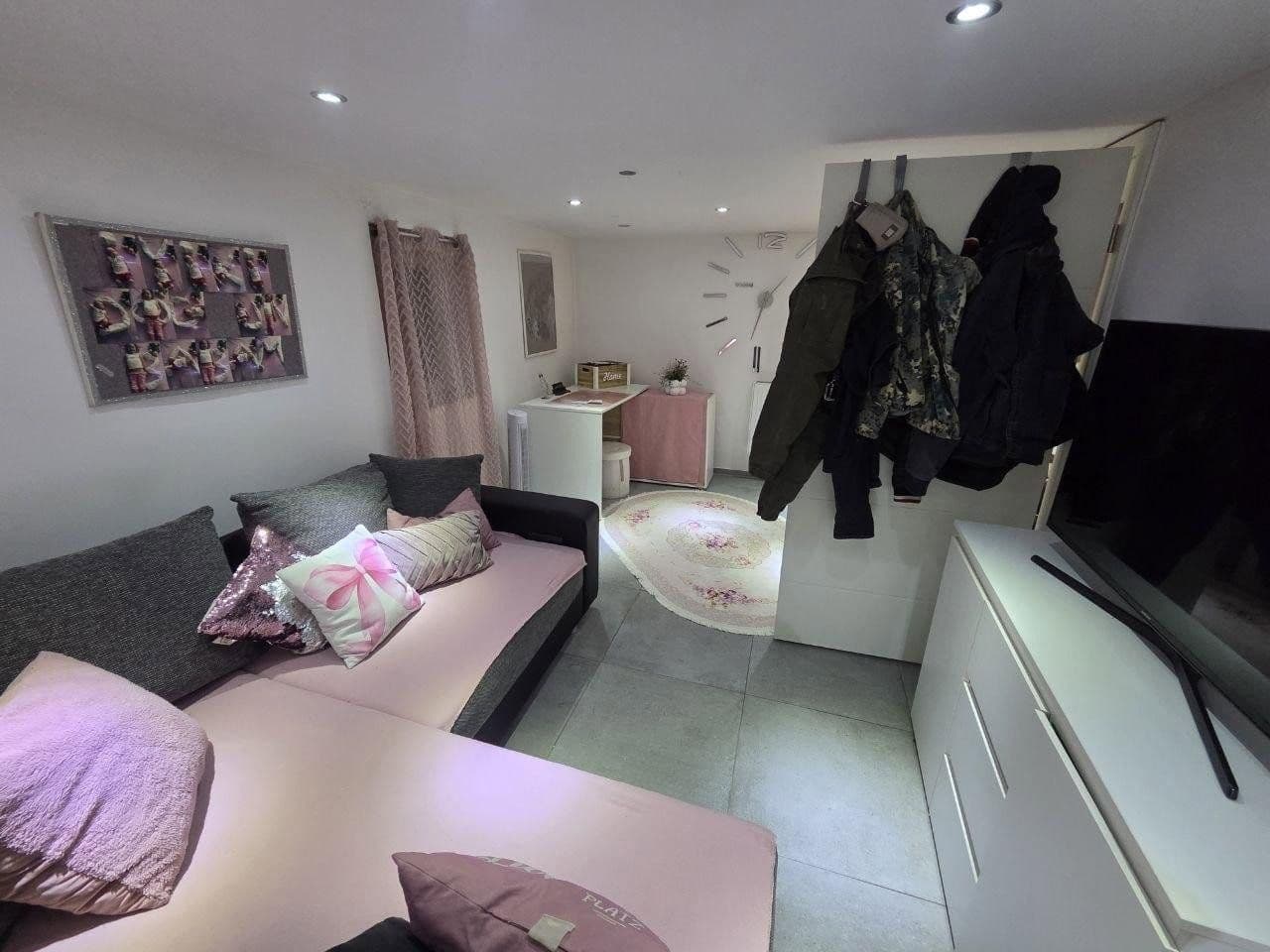 Predaj domu 359 m², pozemok 560 m², Ziegelstraße 14, Oberhausen, Oberhausen, Severné Porýnie - Westfálsko Predaj domu 359 m², pozemok 560 m², Ziegelstraße 14, Oberhausen, Oberhausen, Severné Porýnie - Westfálsko