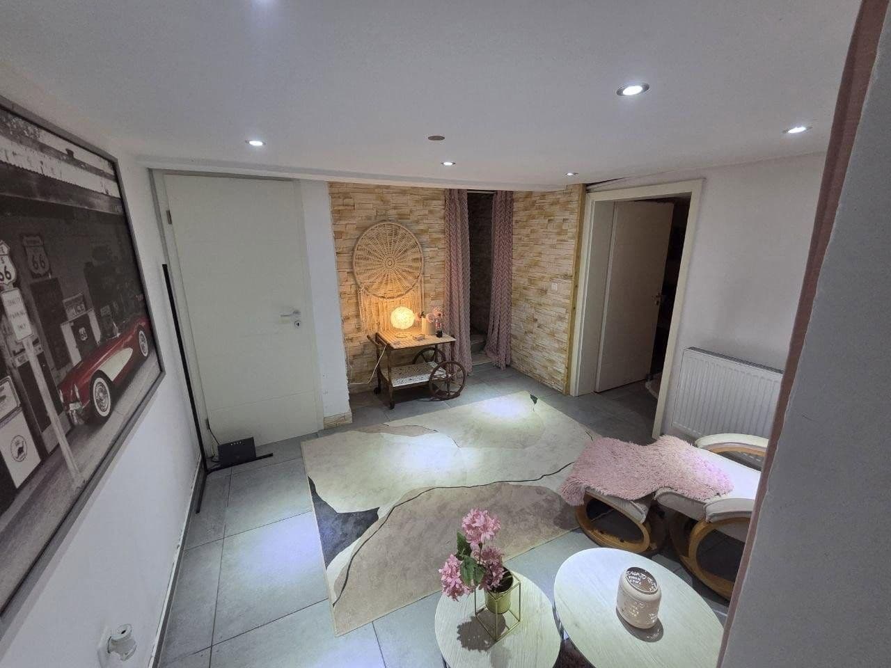 Predaj domu 359 m², pozemok 560 m², Ziegelstraße 14, Oberhausen, Oberhausen, Severné Porýnie - Westfálsko Predaj domu 359 m², pozemok 560 m², Ziegelstraße 14, Oberhausen, Oberhausen, Severné Porýnie - Westfálsko