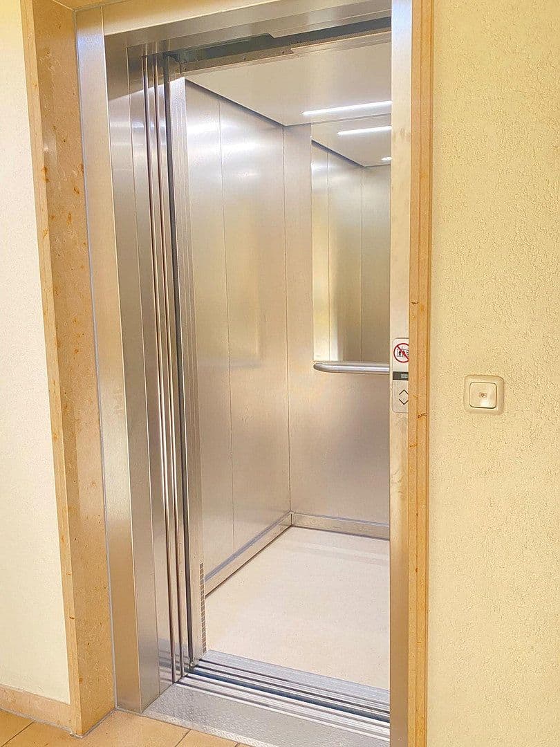Predaj bytu 2-izbový 66 m², Jahnstrasse 15, Frankfurt am Main, Hesensko Predaj bytu 2-izbový 66 m², Jahnstrasse 15, Frankfurt am Main, Hesensko