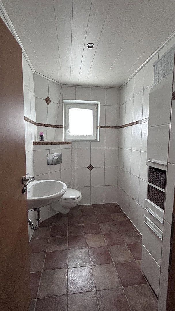 Predaj domu 168 m², pozemok 541 m², Breslauer Str. 16, Bad Kissingen, Bavorsko Predaj domu 168 m², pozemok 541 m², Breslauer Str. 16, Bad Kissingen, Bavorsko