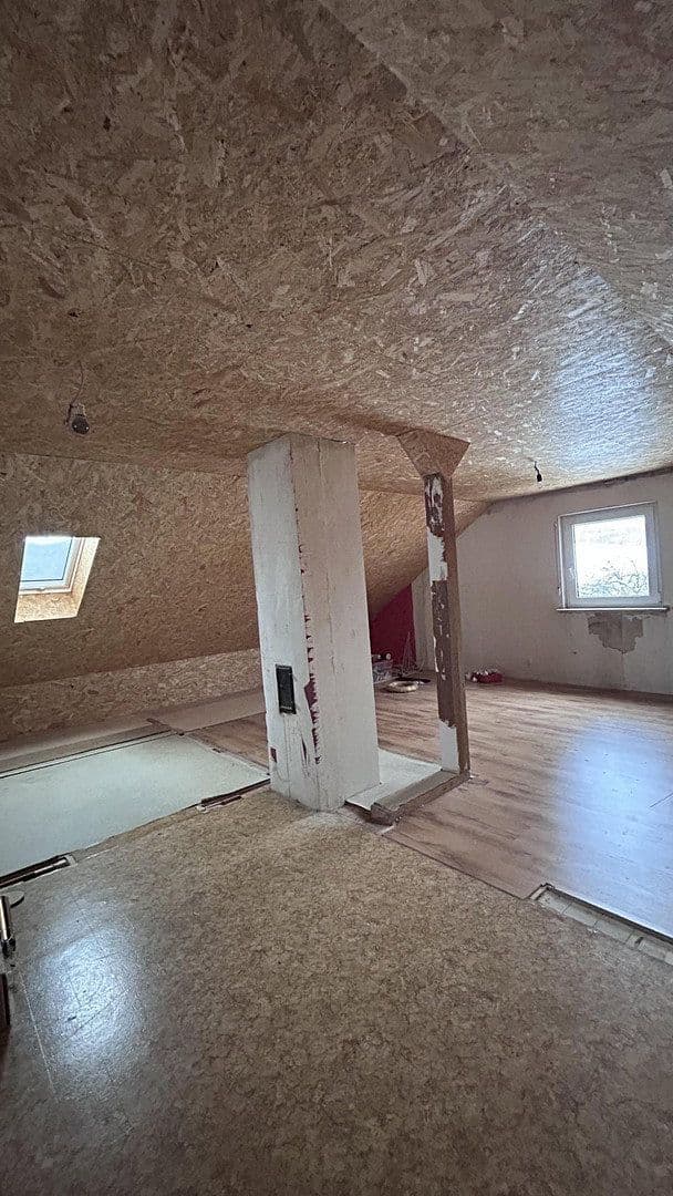 Predaj domu 168 m², pozemok 541 m², Breslauer Str. 16, Bad Kissingen, Bavorsko Predaj domu 168 m², pozemok 541 m², Breslauer Str. 16, Bad Kissingen, Bavorsko