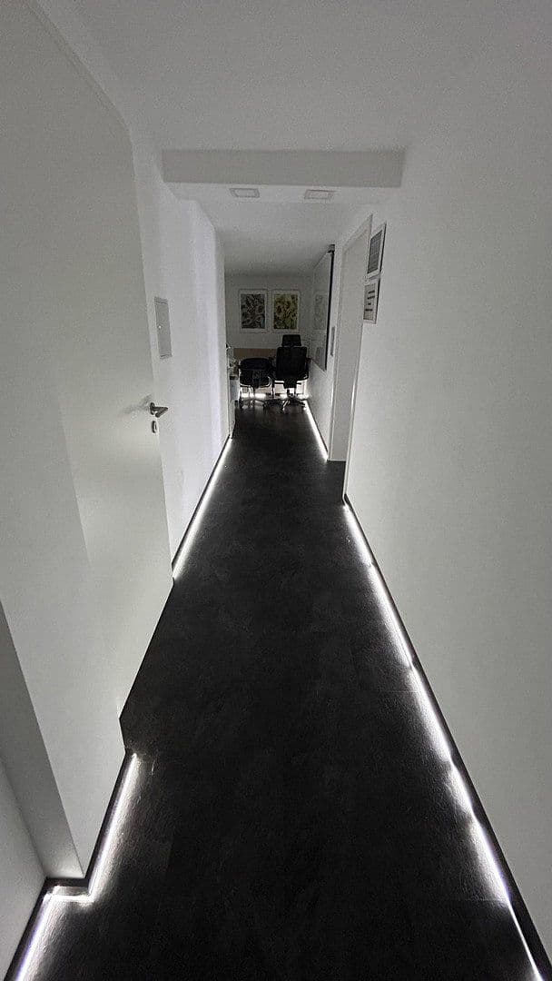 Predaj domu 168 m², pozemok 541 m², Breslauer Str. 16, Bad Kissingen, Bavorsko Predaj domu 168 m², pozemok 541 m², Breslauer Str. 16, Bad Kissingen, Bavorsko