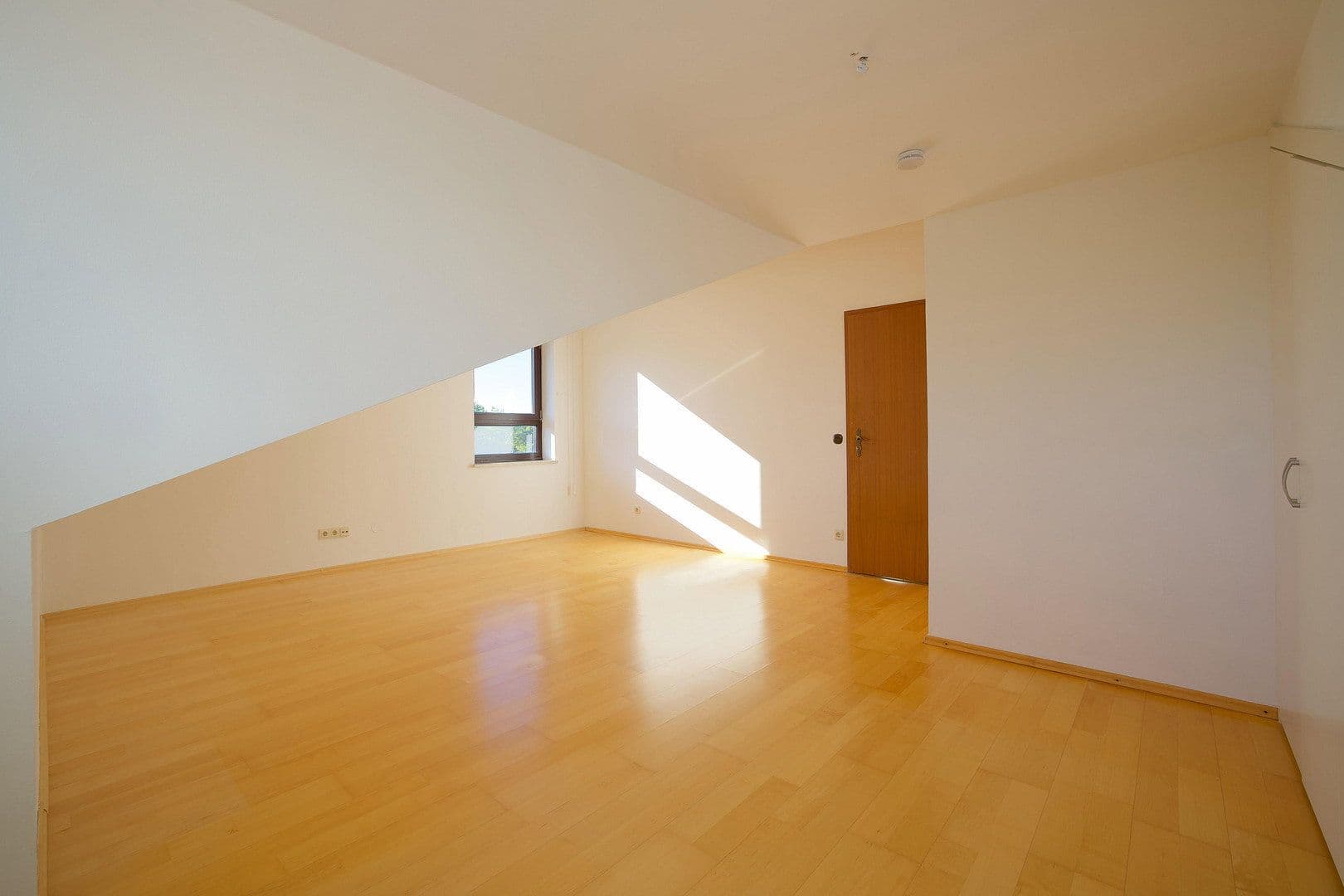 Predaj bytu 4-izbový 100 m², Gustav-Otto-Bogen 9, München, Bavorsko Predaj bytu 4-izbový 100 m², Gustav-Otto-Bogen 9, München, Bavorsko