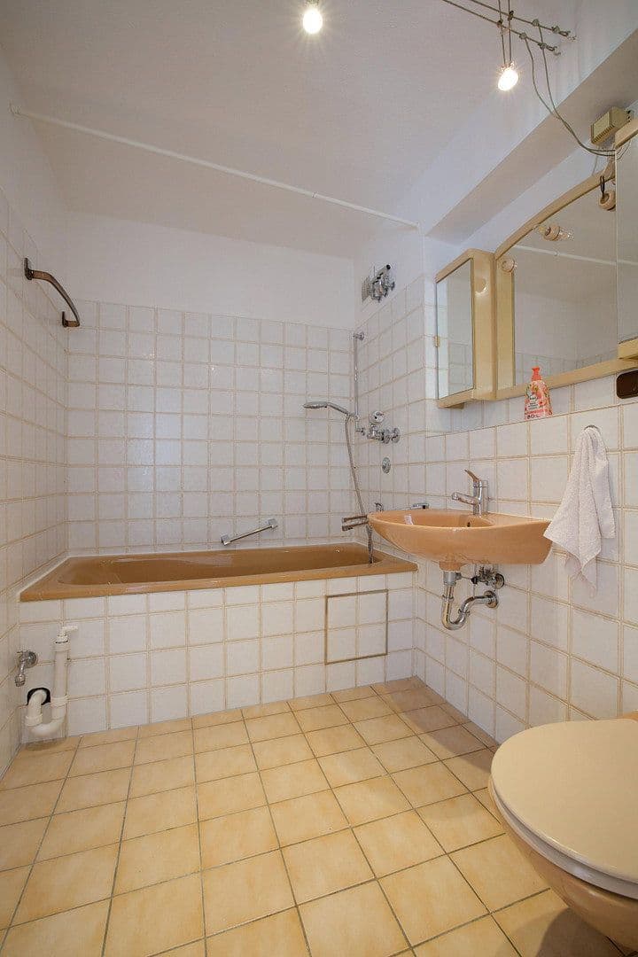 Predaj bytu 4-izbový 100 m², Gustav-Otto-Bogen 9, München, Bavorsko Predaj bytu 4-izbový 100 m², Gustav-Otto-Bogen 9, München, Bavorsko