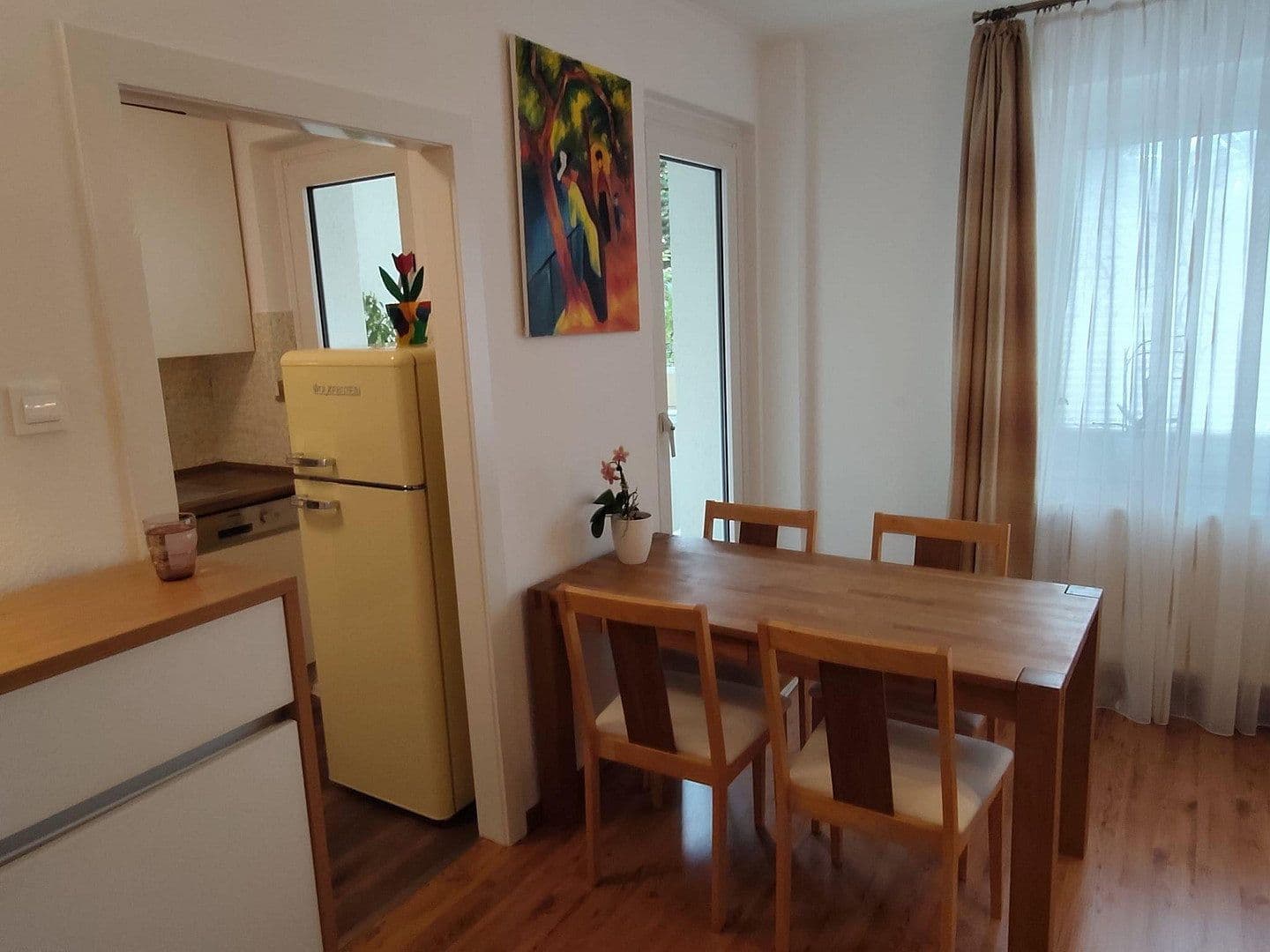 Prenájom bytu 2-izbový 48 m², Benrodestr. 42b, Düsseldorf, Severné Porýnie - Westfálsko Prenájom bytu 2-izbový 48 m², Benrodestr. 42b, Düsseldorf, Severné Porýnie - Westfálsko