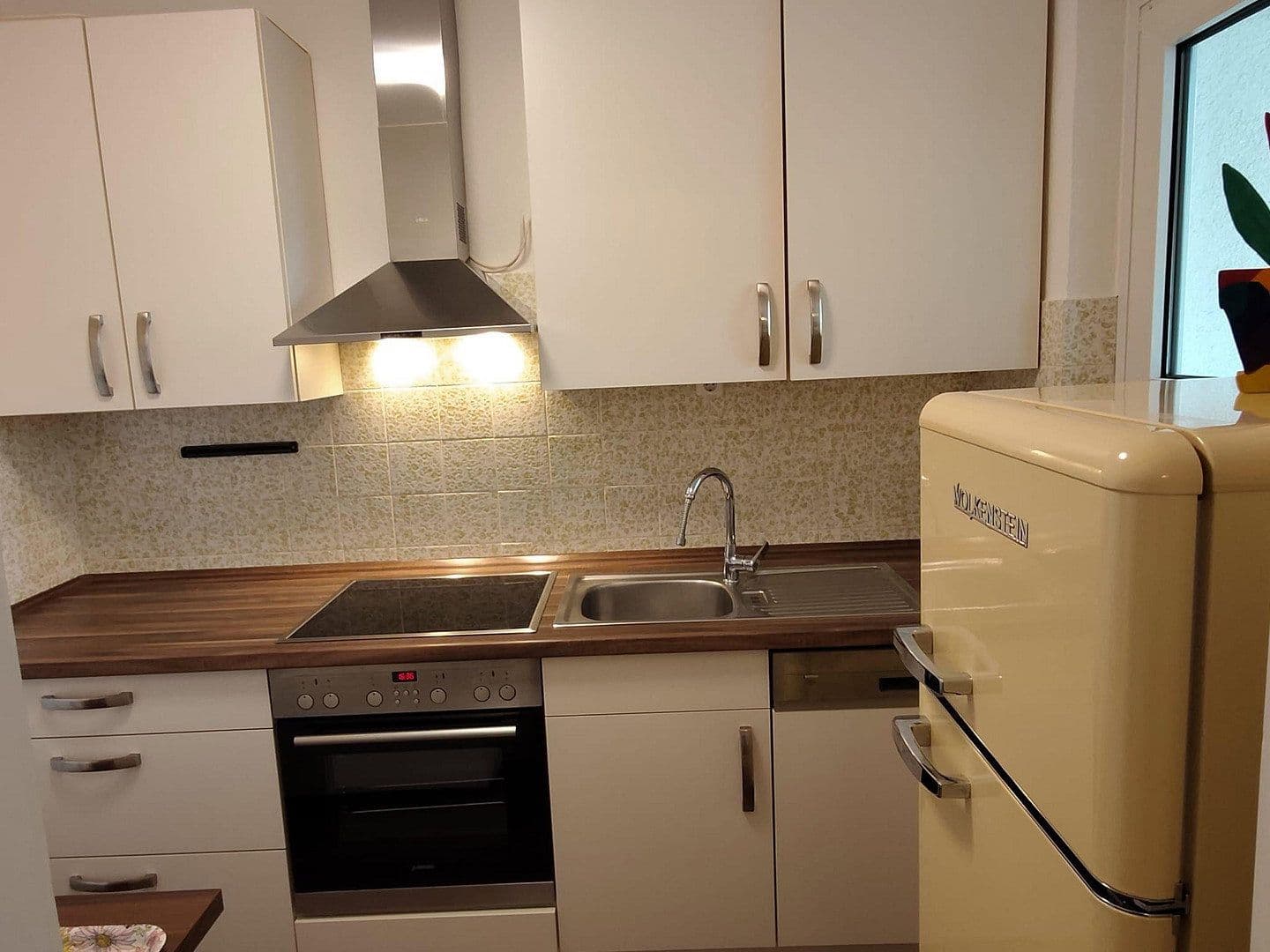 Prenájom bytu 2-izbový 48 m², Benrodestr. 42b, Düsseldorf, Severné Porýnie - Westfálsko Prenájom bytu 2-izbový 48 m², Benrodestr. 42b, Düsseldorf, Severné Porýnie - Westfálsko