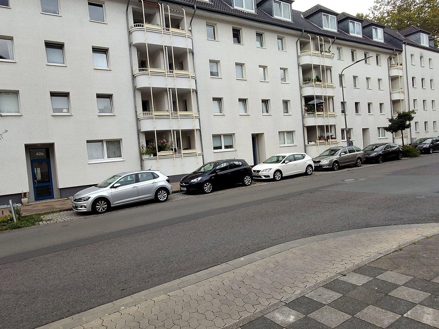 Prenájom bytu 2-izbový 48 m², Benrodestr. 42b, Düsseldorf, Severné Porýnie - Westfálsko Prenájom bytu 2-izbový 48 m², Benrodestr. 42b, Düsseldorf, Severné Porýnie - Westfálsko