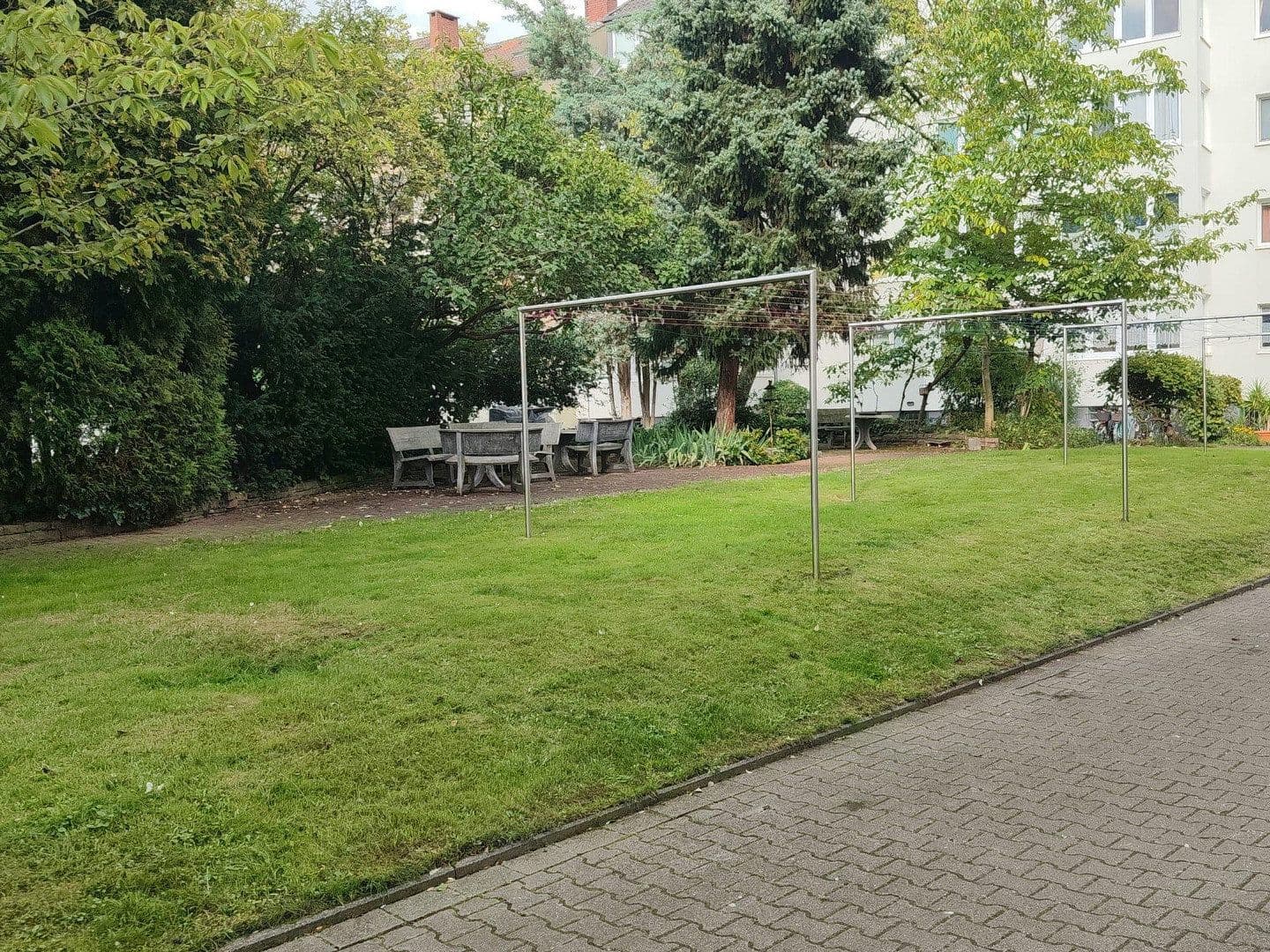 Prenájom bytu 2-izbový 48 m², Benrodestr. 42b, Düsseldorf, Severné Porýnie - Westfálsko Prenájom bytu 2-izbový 48 m², Benrodestr. 42b, Düsseldorf, Severné Porýnie - Westfálsko