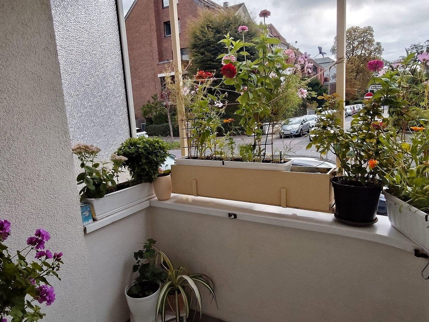 Prenájom bytu 2-izbový 48 m², Benrodestr. 42b, Düsseldorf, Severné Porýnie - Westfálsko Prenájom bytu 2-izbový 48 m², Benrodestr. 42b, Düsseldorf, Severné Porýnie - Westfálsko
