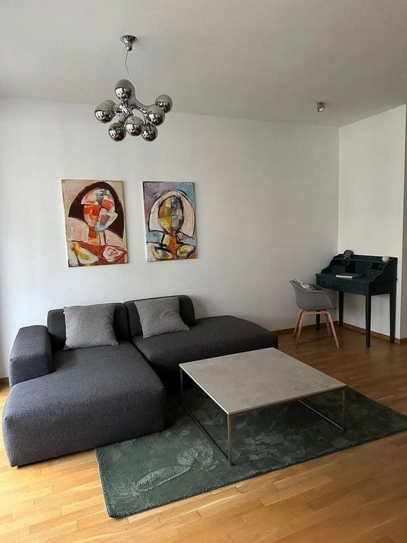 Prenájom bytu 2-izbový 38 m², Berlin, Berlín Prenájom bytu 2-izbový 38 m², Berlin, Berlín