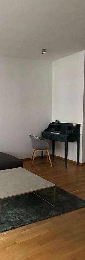 Prenájom bytu 2-izbový 38 m², Berlin, Berlín Prenájom bytu 2-izbový 38 m², Berlin, Berlín