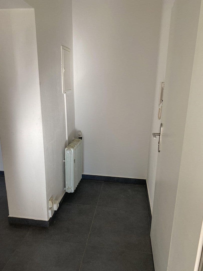 Prenájom bytu 2-izbový 60 m², Heidestr. 228, Köln, Severné Porýnie - Westfálsko Prenájom bytu 2-izbový 60 m², Heidestr. 228, Köln, Severné Porýnie - Westfálsko