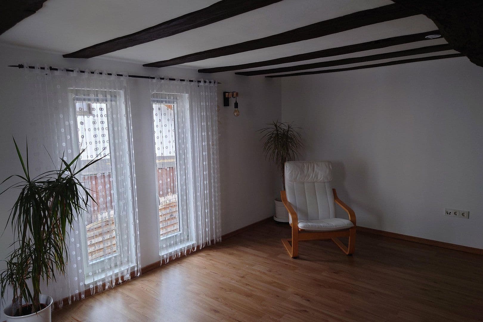 Predaj domu 133 m², pozemok 565 m², Bergstraße 8, Runkel, Hesensko Predaj domu 133 m², pozemok 565 m², Bergstraße 8, Runkel, Hesensko